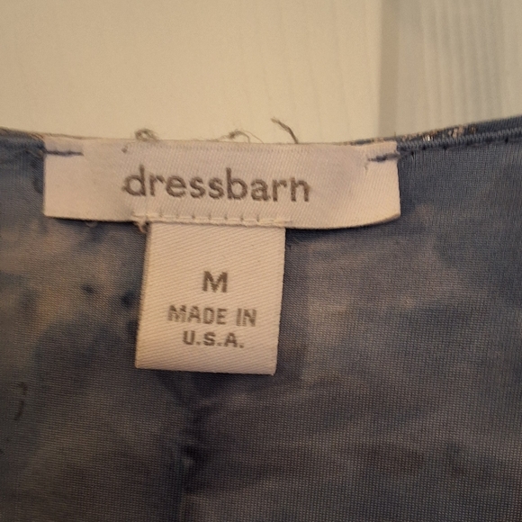 SOLD!!! Dressbarn, Medium Women's Ruffled V Neck Embellished Flower Top, - Picture 2 of 6